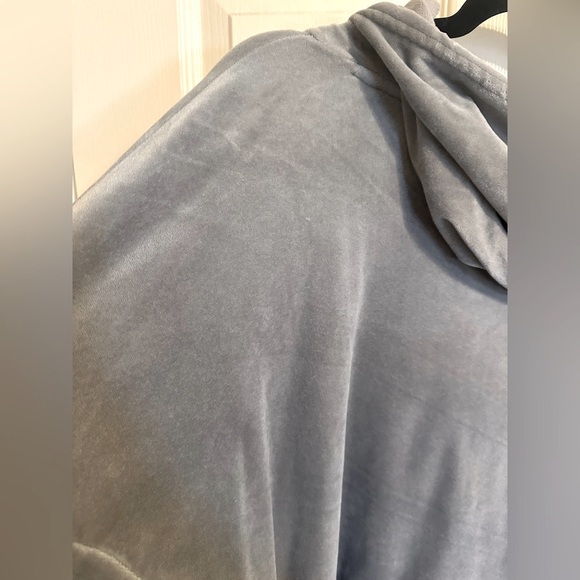 SO Women's The Lounge Life Softest Hoodie, Ideal Gray, Size XL - Picture 7 of 8